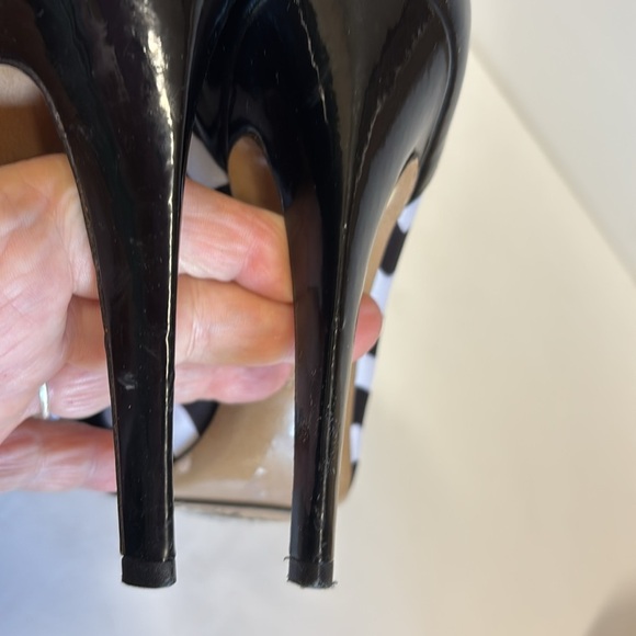 Nicholas Kirkwood Monochromatic Satin and Leather Strappy Lace Up Peeptoe Heels - Picture 12 of 12